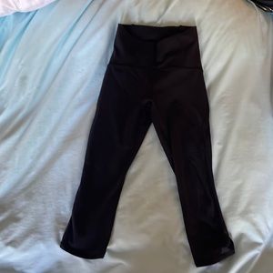 Lululemon black Base pase style crop leggings